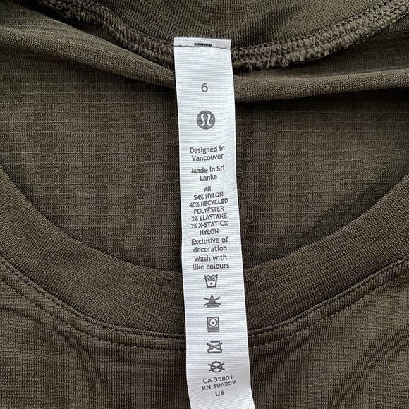 Lululemon top *NWT* - Picture 4 of 5